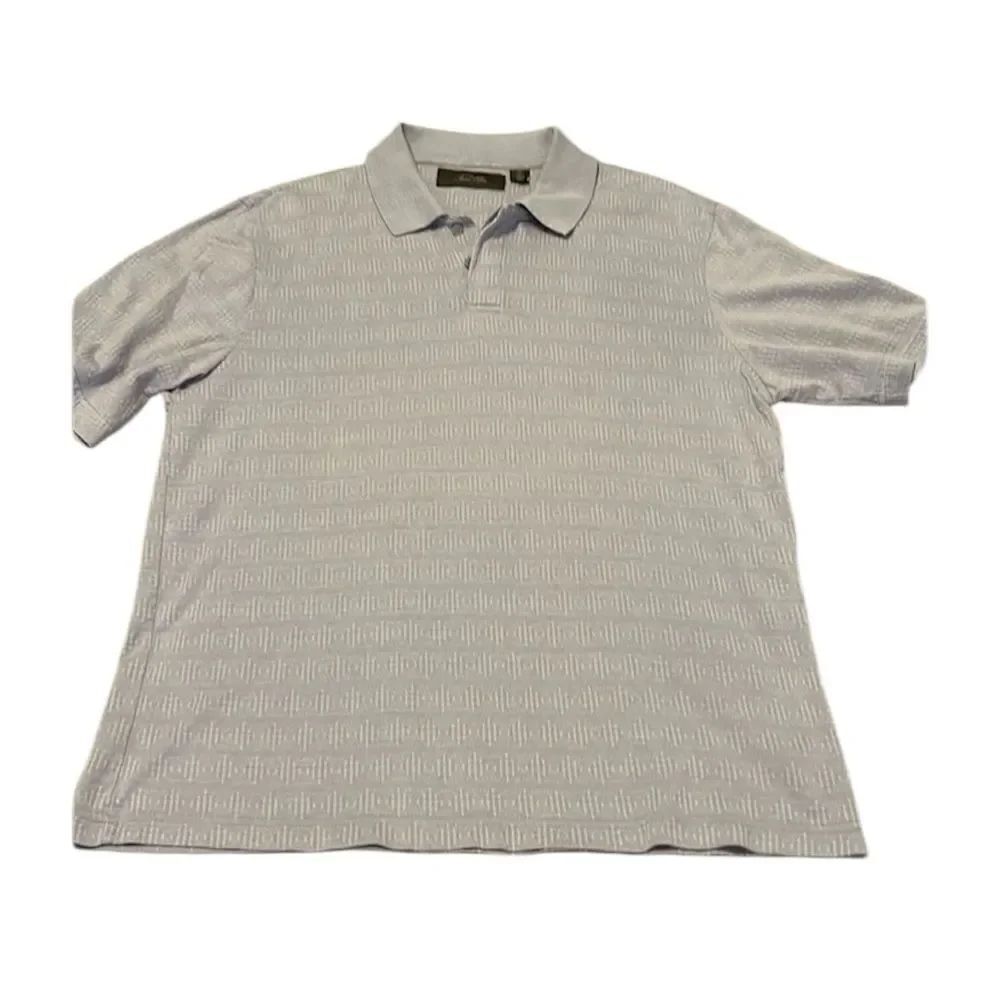Tasso Elba sizeM light lavender & white polo golf shirt incudes extra button GUC